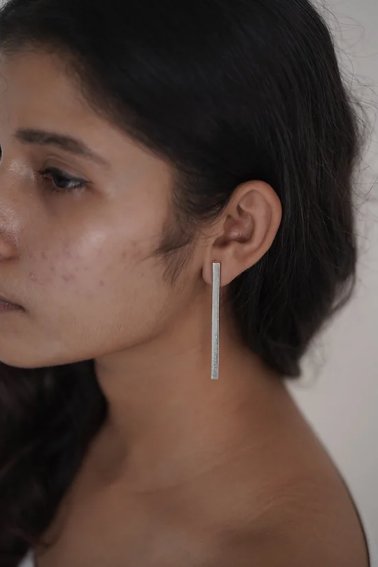 SILVER STICK EARRINGS