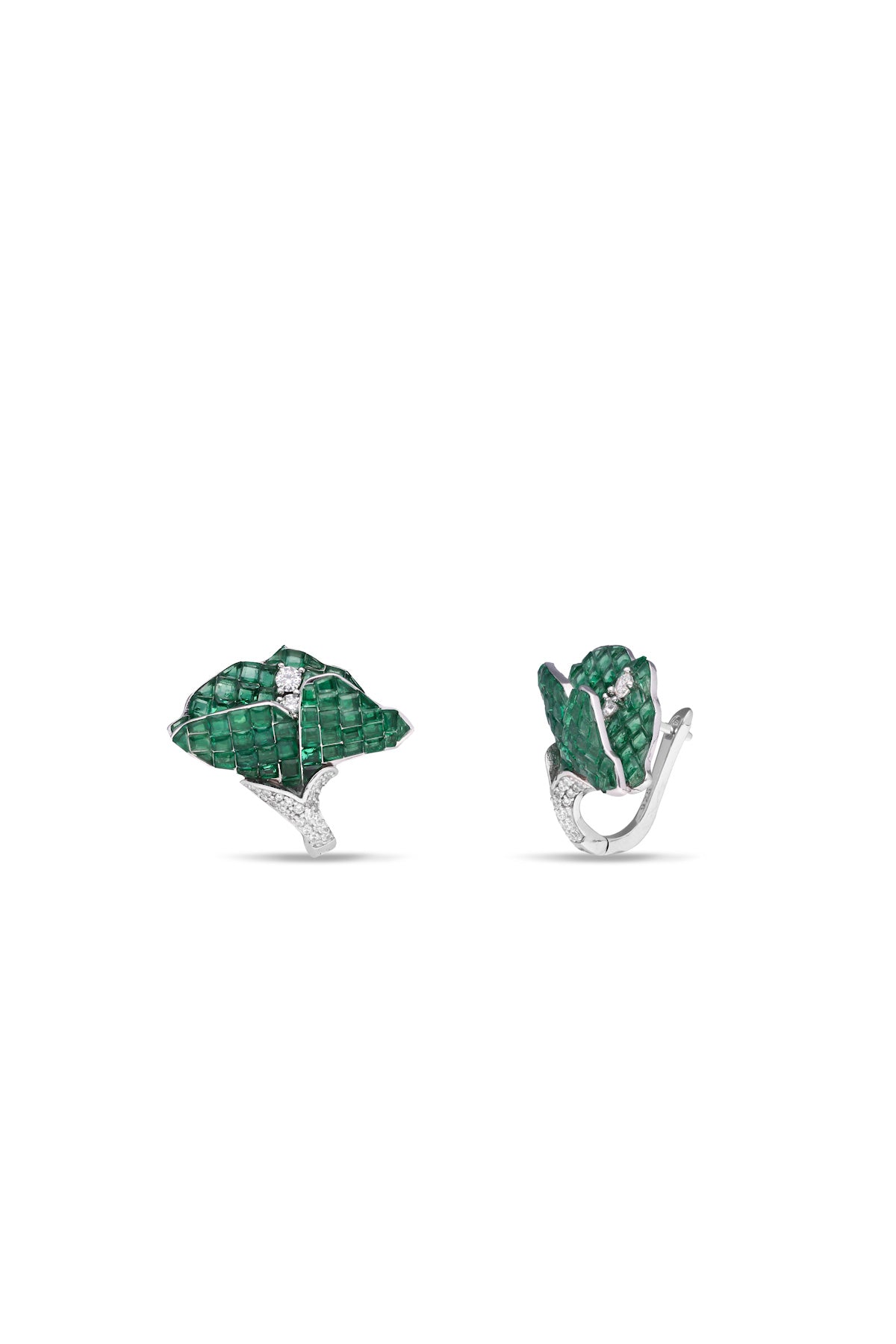 THE MOONLIT WILLOW EARRINGS - EMERALD GREEN
