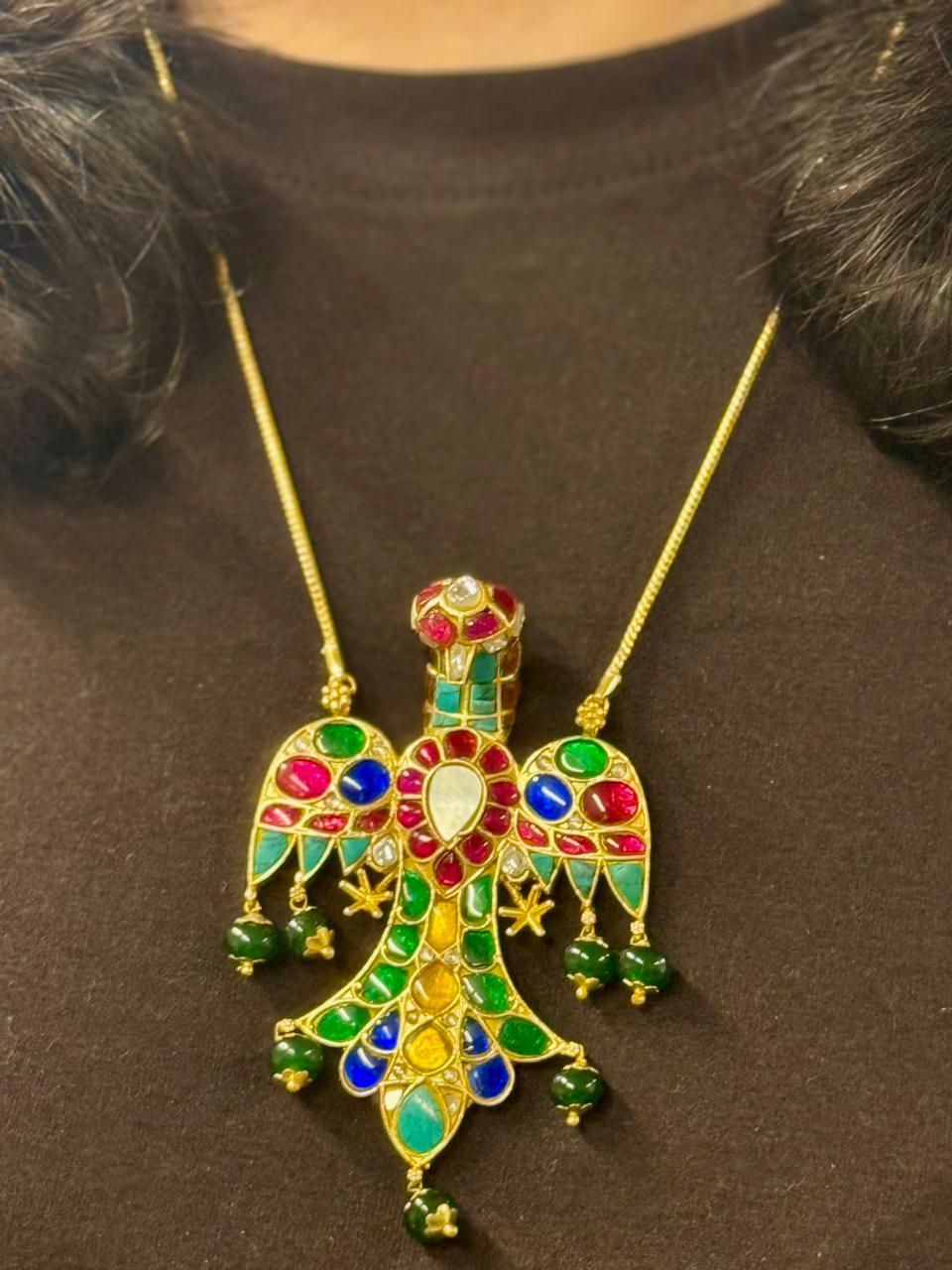 The Navasra Pendant