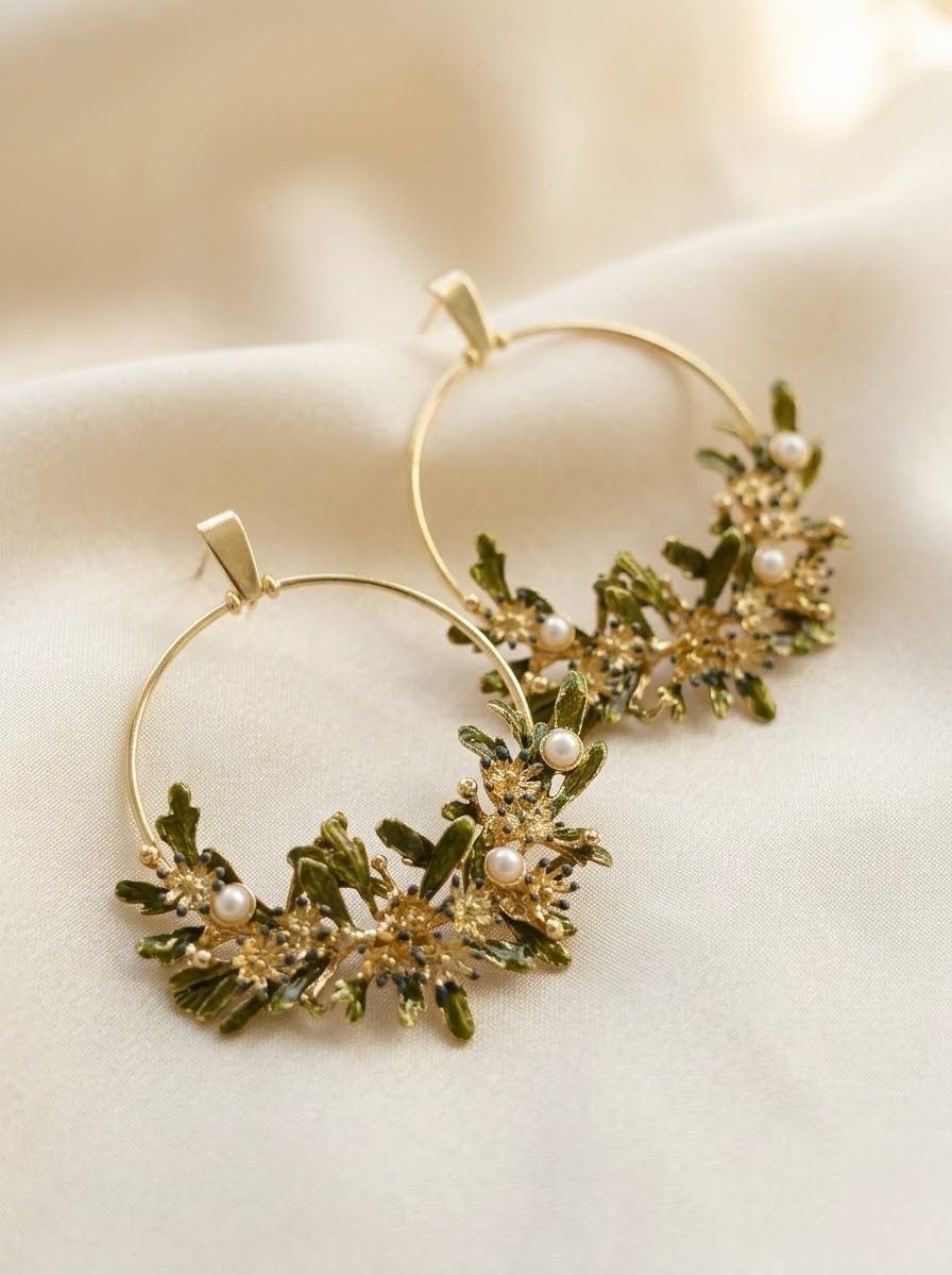 BLOOMING CRESCENT CHANDBALI - FORGET ME NOT