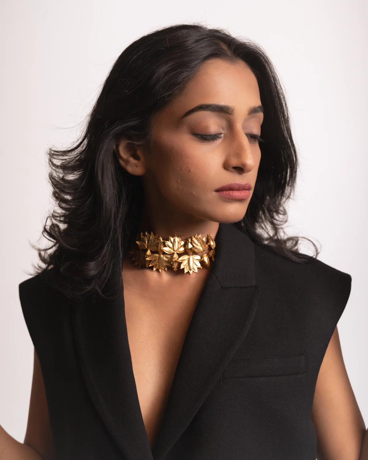 Banana Flower Field Choker