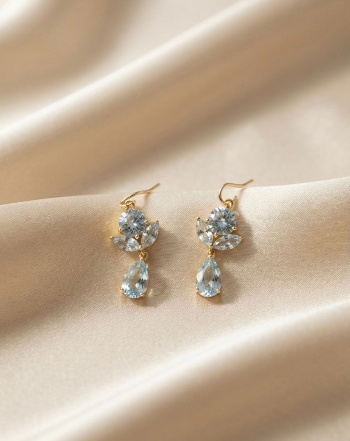 Celeste - Blue topaz