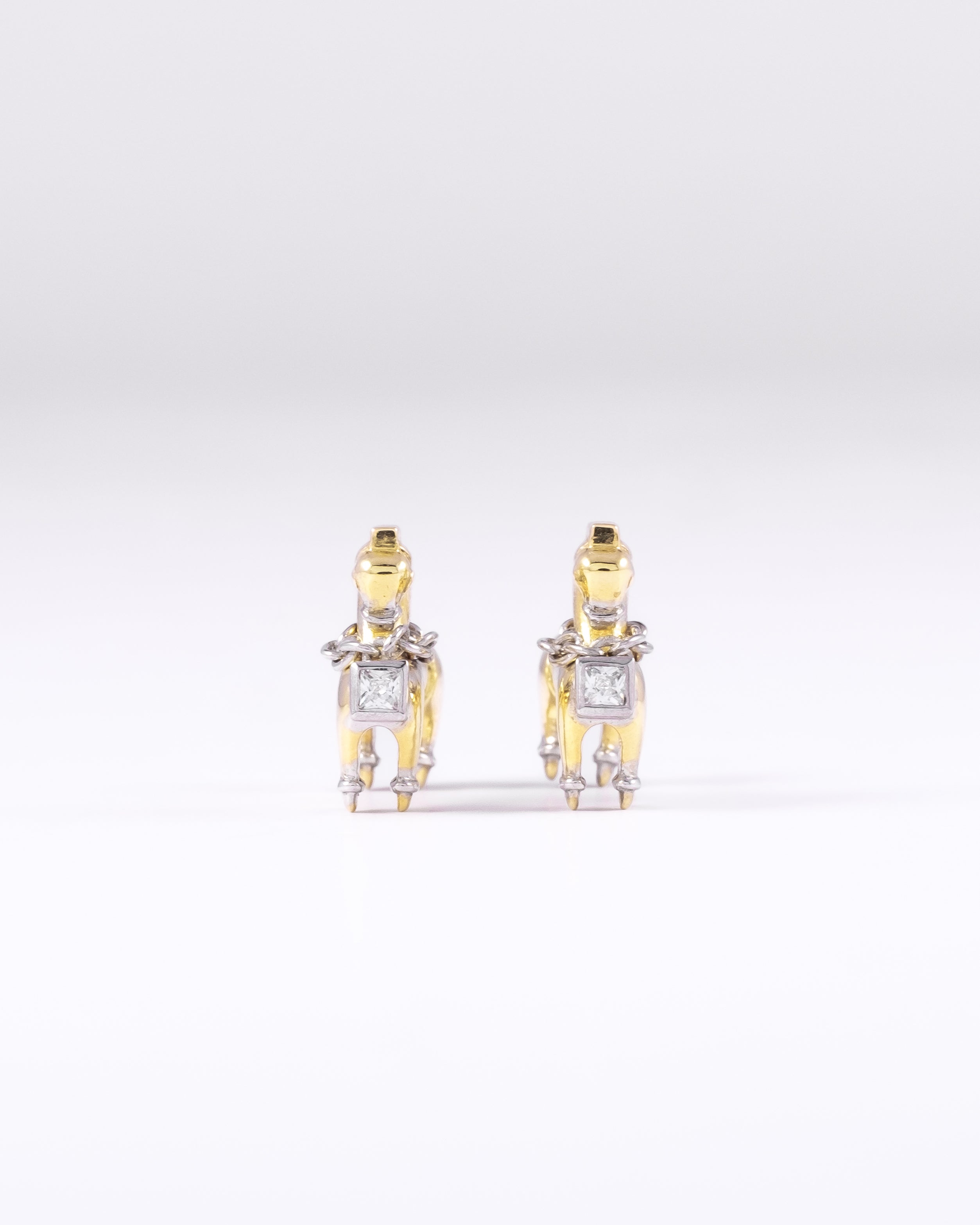 Horse Studs Gold