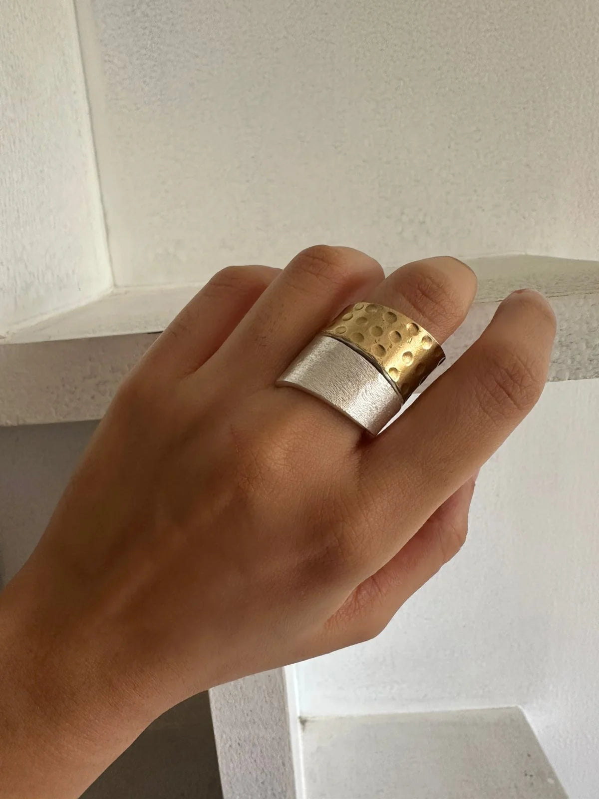 Dual colour aura ring
