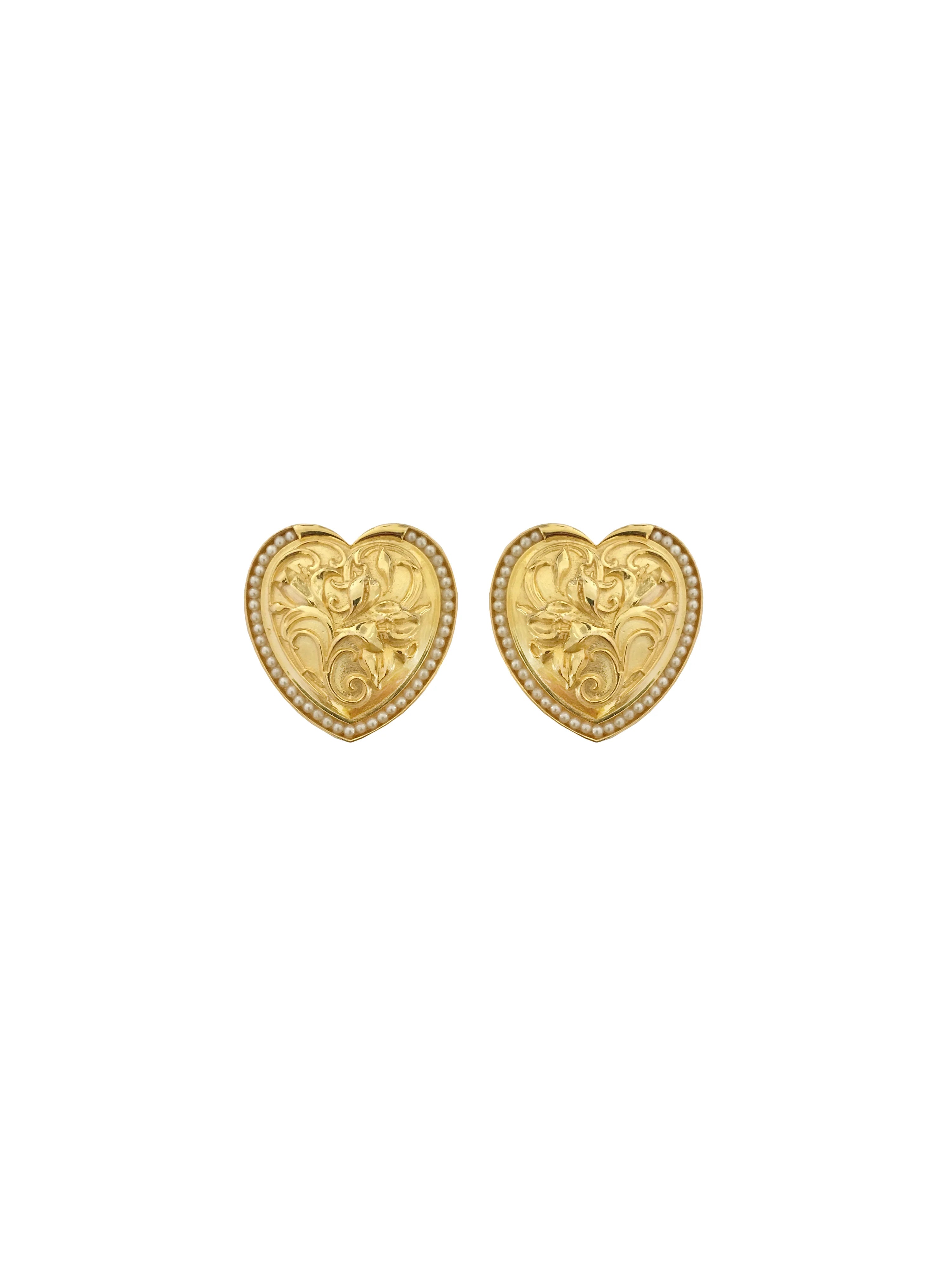 FLORA HEART STUDS