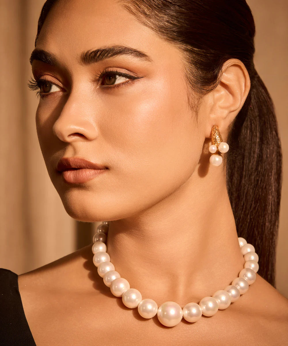 Gradation Pearl Necklace