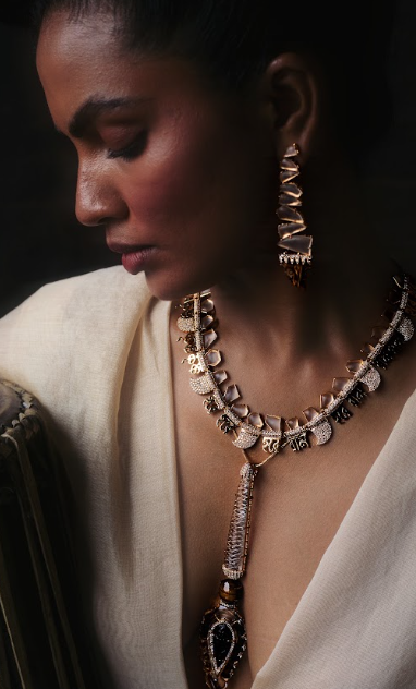 KAJAL LATA PENDANT