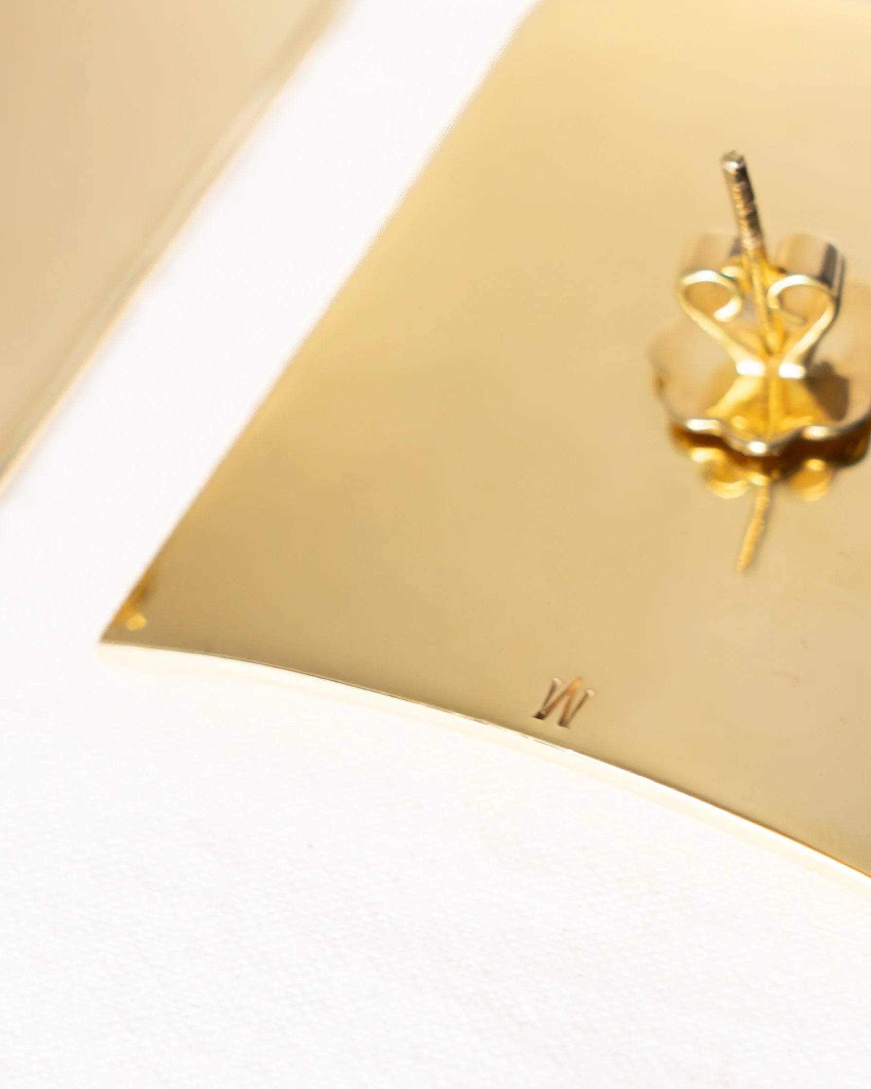 Kitthh Mega Studs Gold