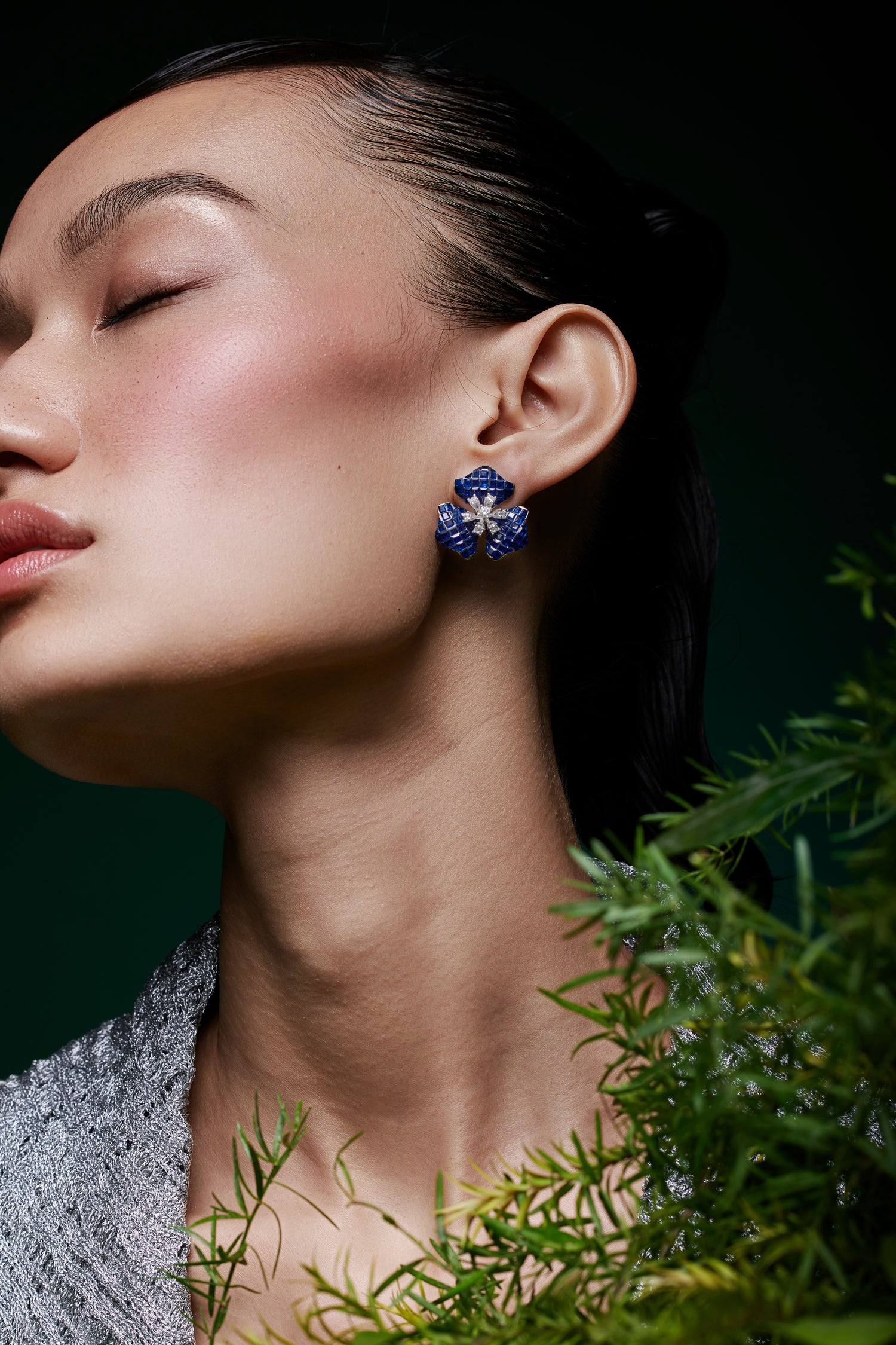 EHTEREAL TRILLIUM BLOSSOM EARRINGS