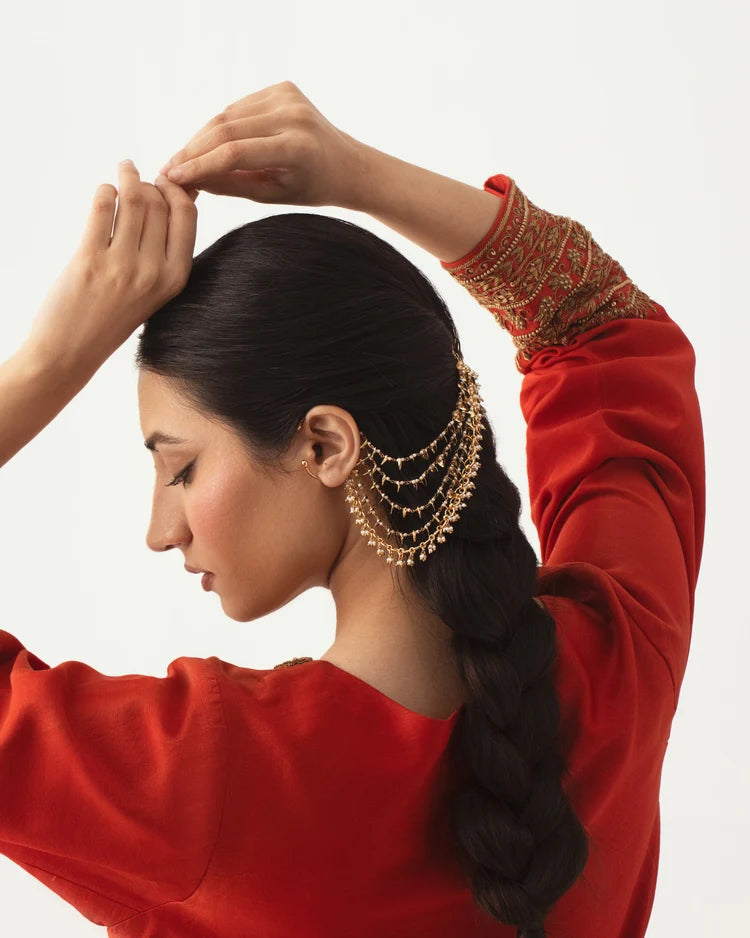 Mogra Bageecha Sahara in Pearls and Gold