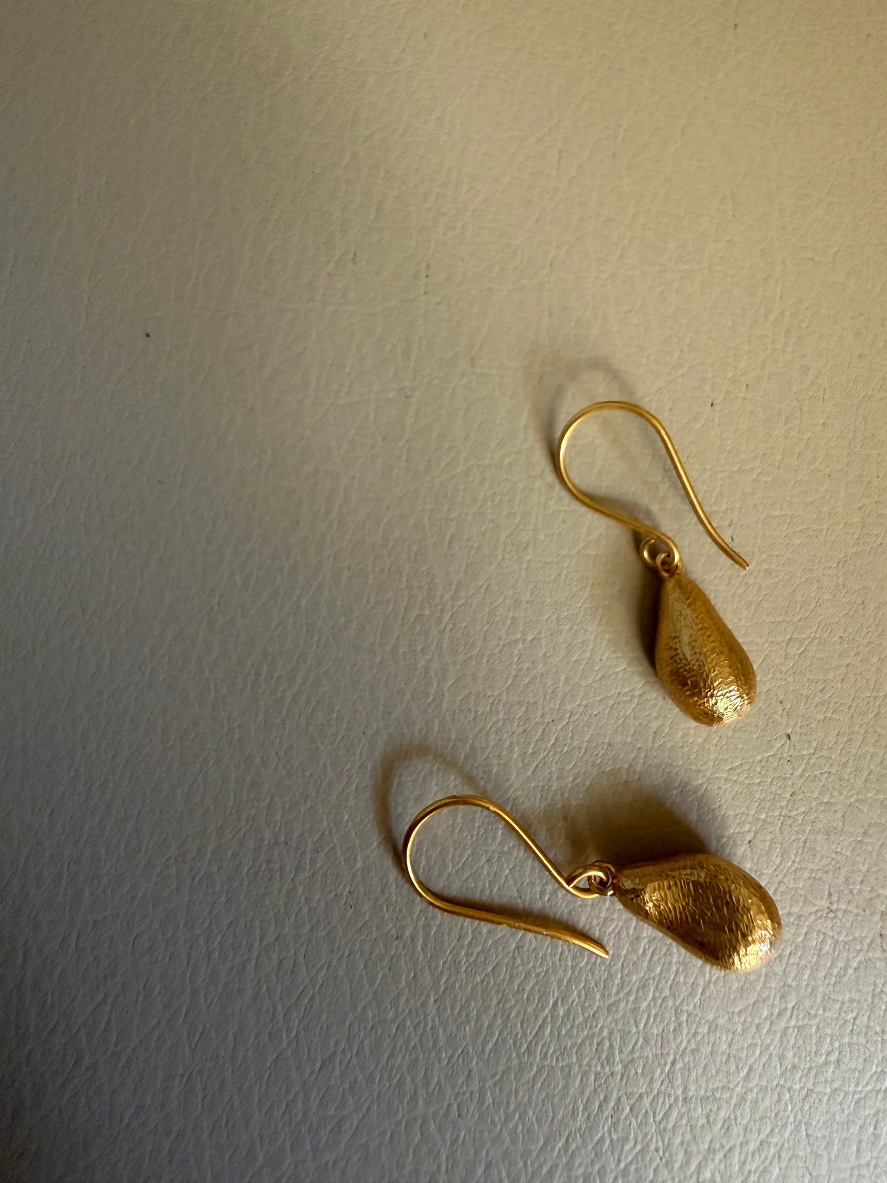 Pebble earrings