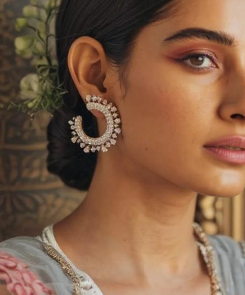 Royal crescent diamond earring