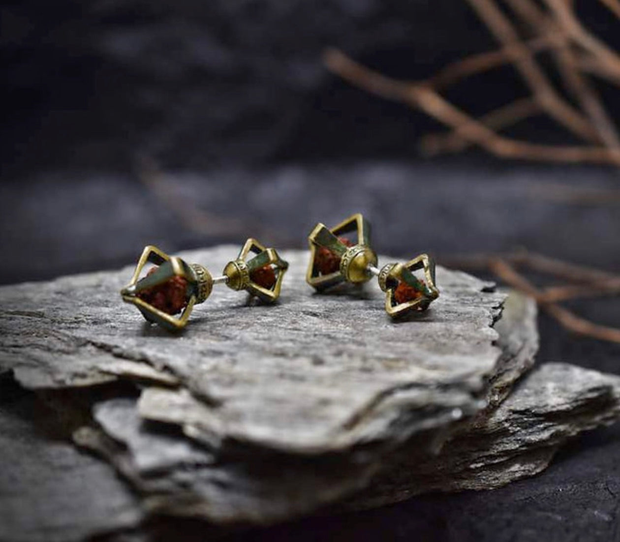 MANAVA STUDS