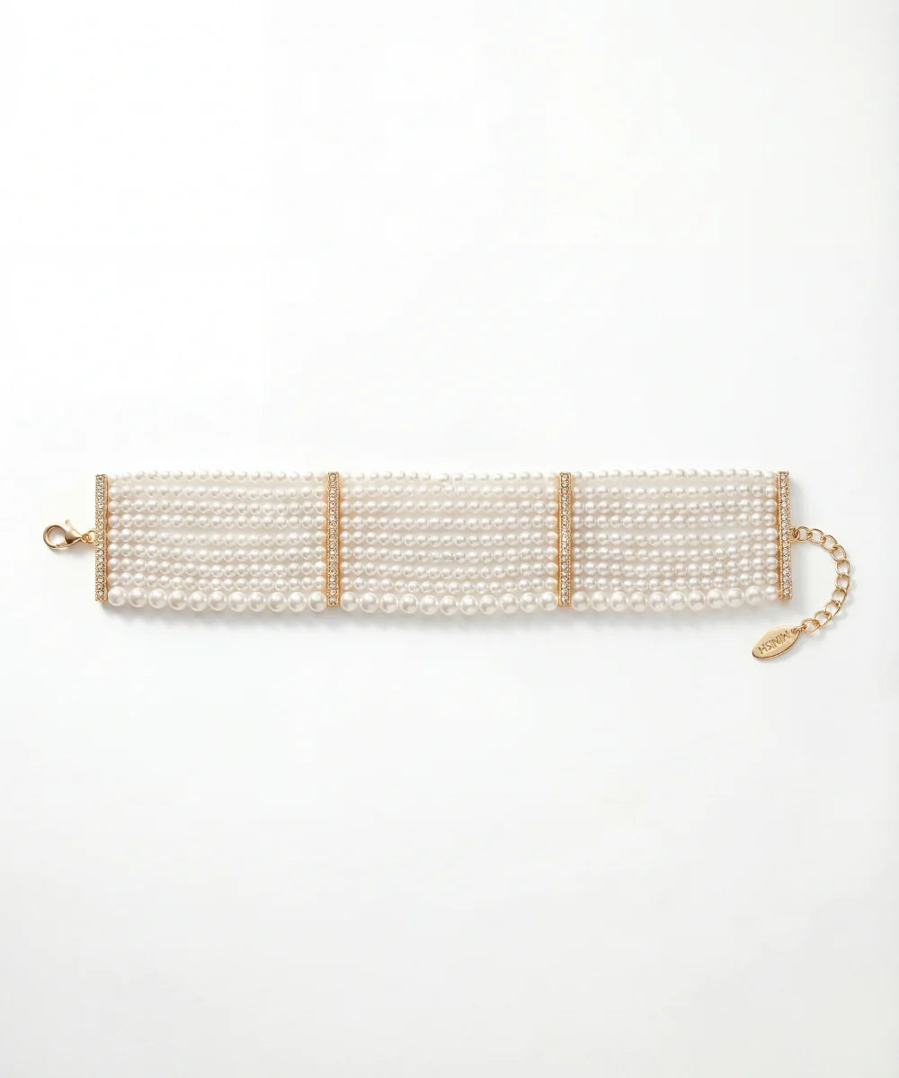 Statement Pearl Choker