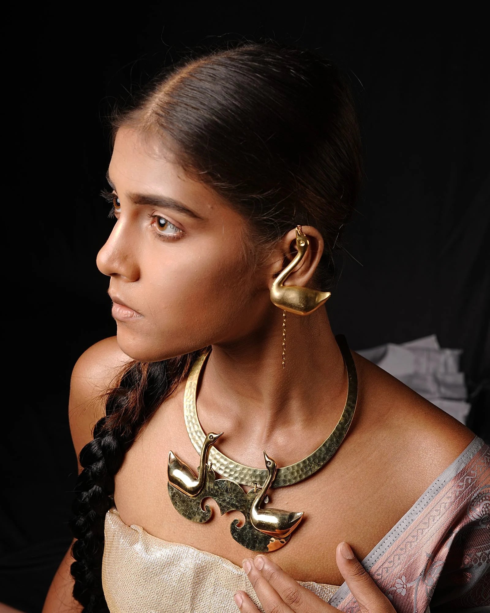 Two Faced Swan Hashuli