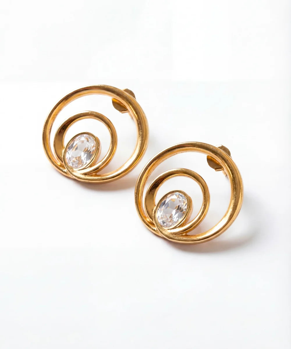 Wave Curve Stud