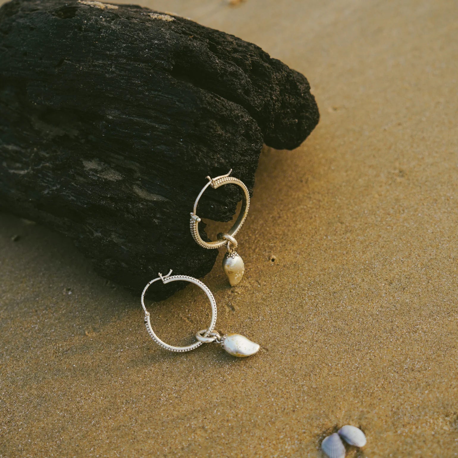 MANGO HOOPS - SILVER