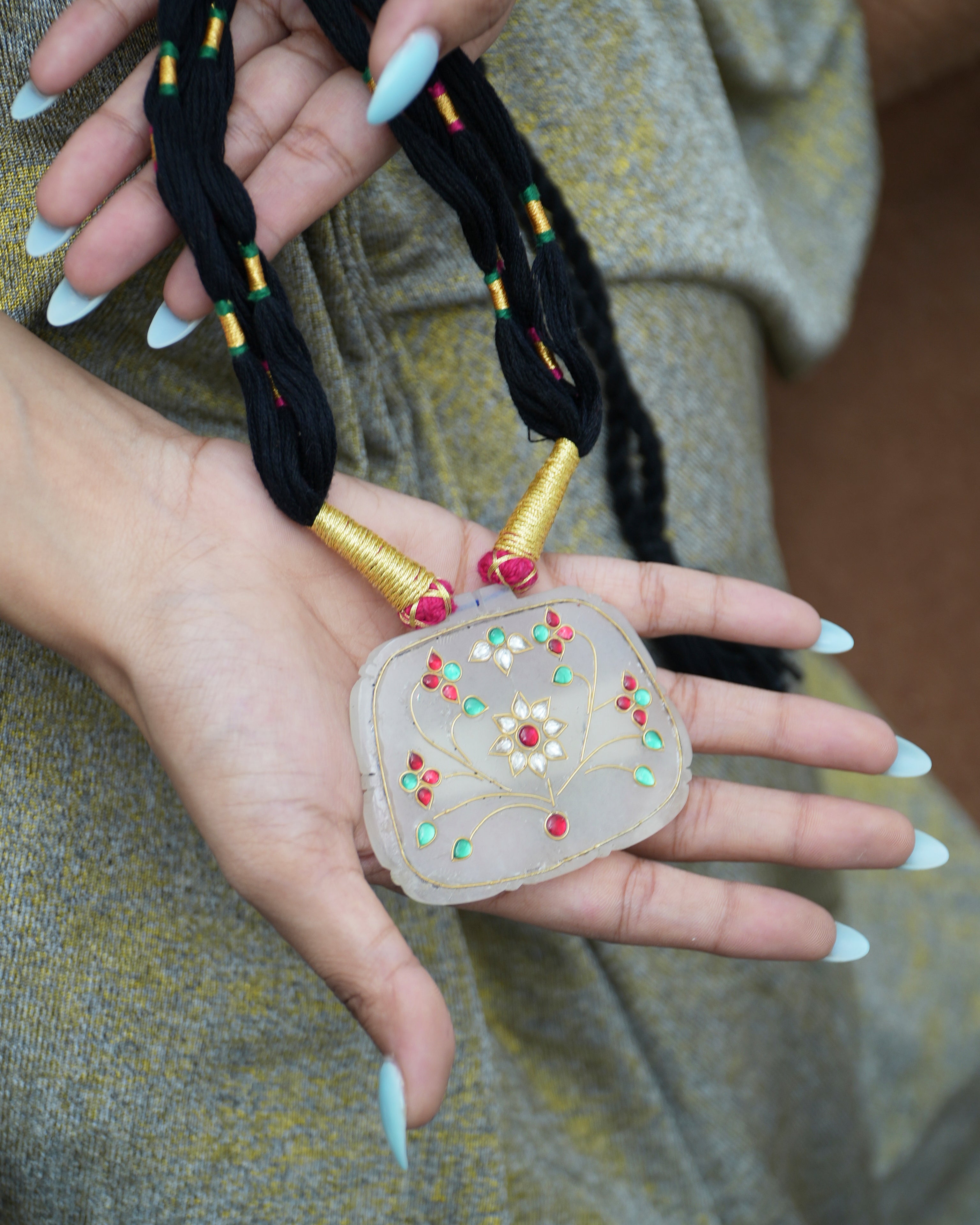 quartz jadau necklace