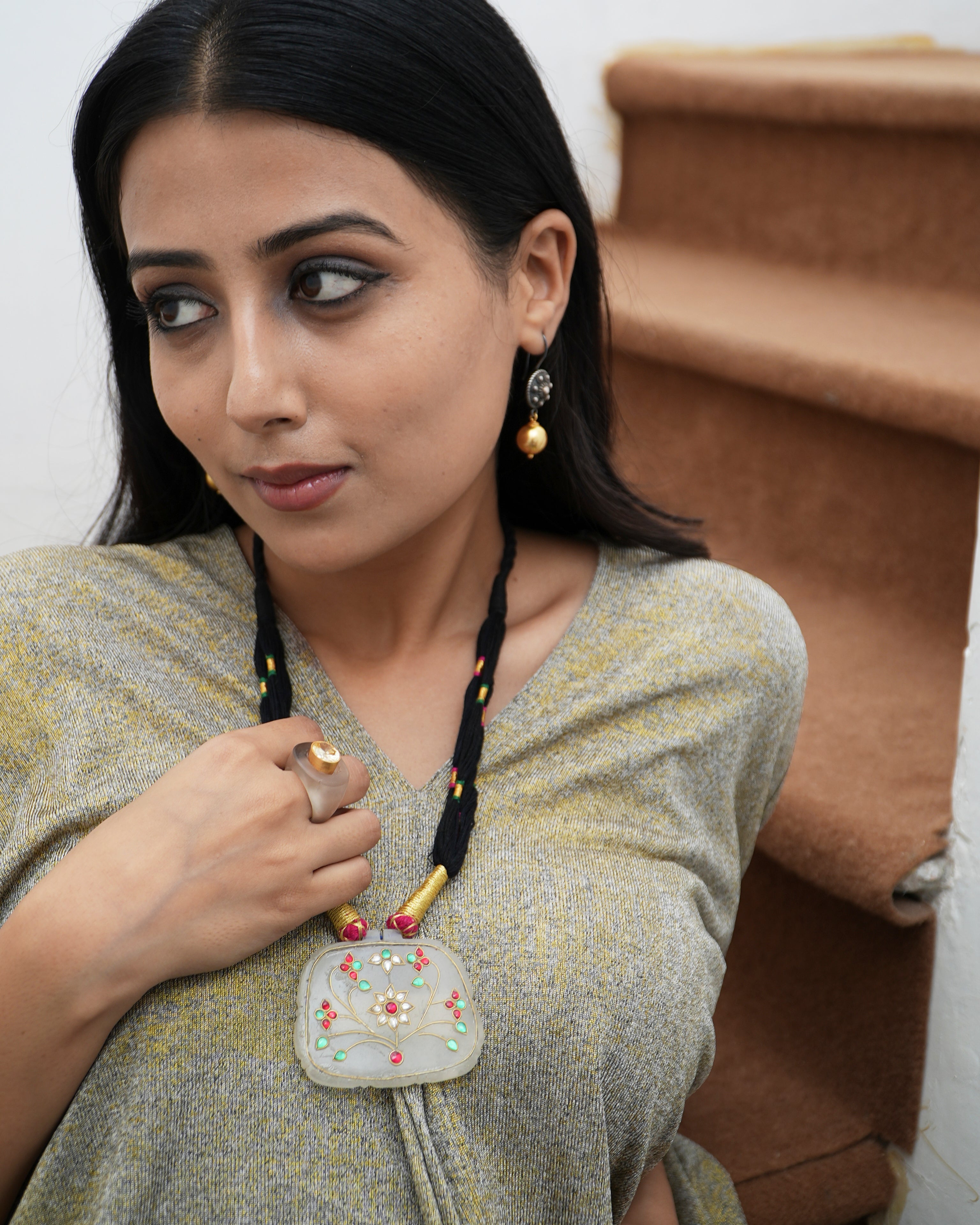 quartz jadau necklace