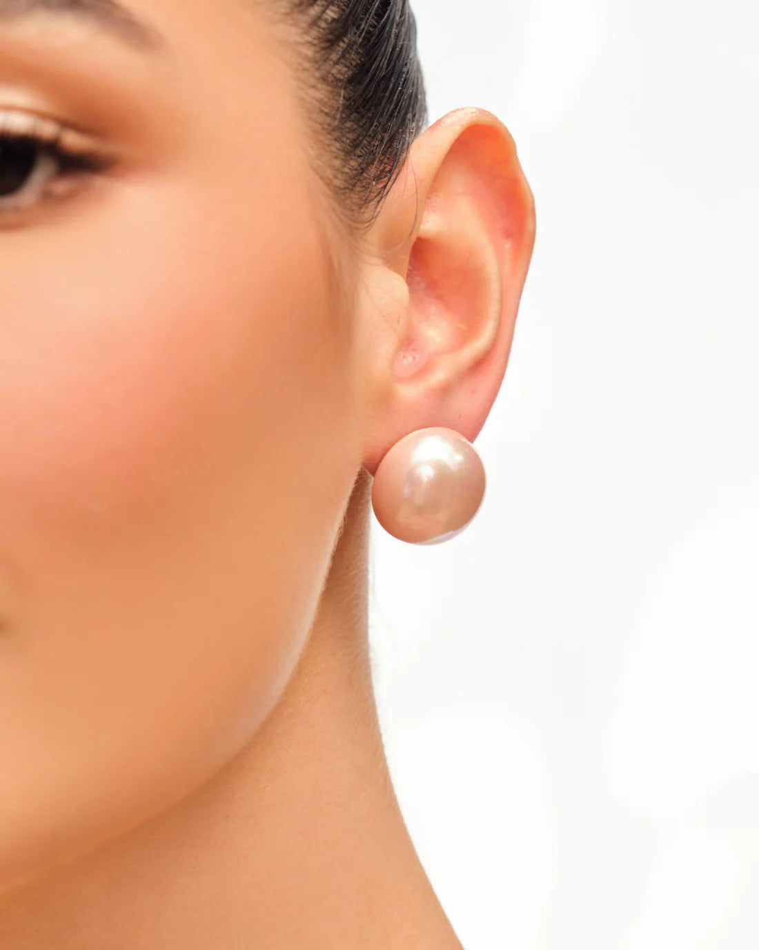 20mm Pearl Studs - Candy Pink