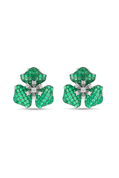 EHTEREAL TRILLIUM BLOSSOM EARRINGS