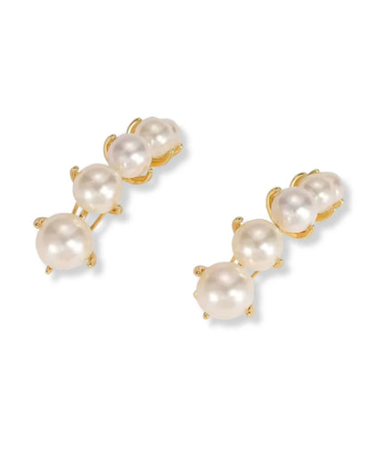 Aeris Pearl Earcuff