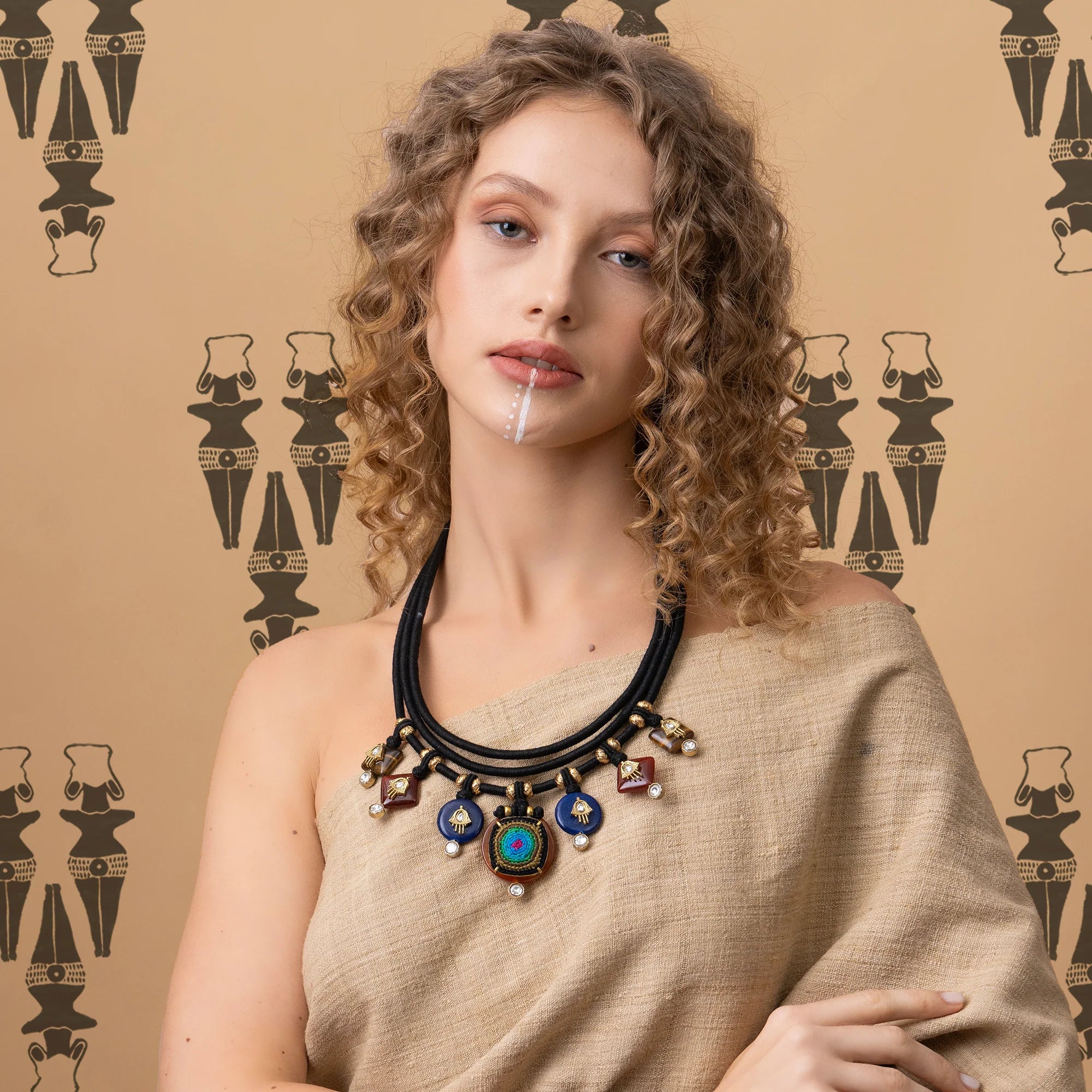 Amoni Necklace