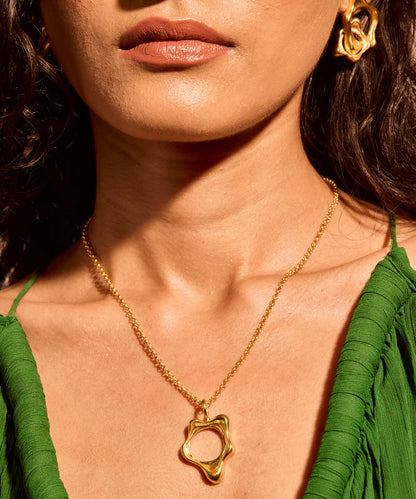Aura Flow Pendant