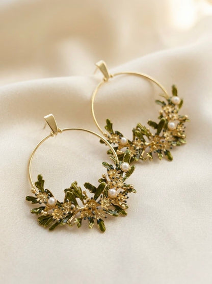 BLOOMING CRESCENT CHANDBALI - FORGET ME NOT