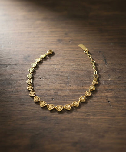 INTRICATE HEART BRACELET