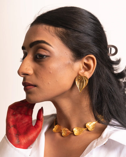 Betel Leaf Choker - Gold