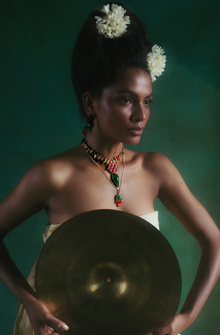 CHAMAN NECKLACE