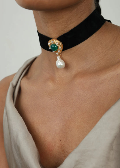 CLAUDIA PENDANT NECKLACE