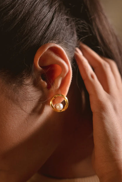 Circular Pearl Ear Studs