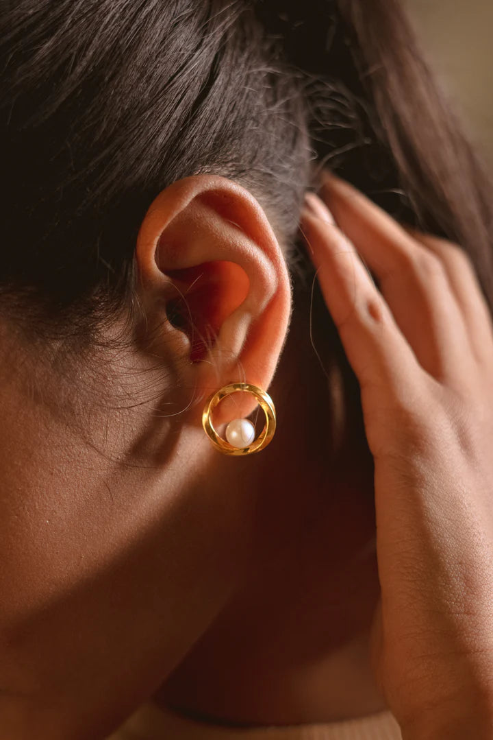 Circular Pearl Ear Studs