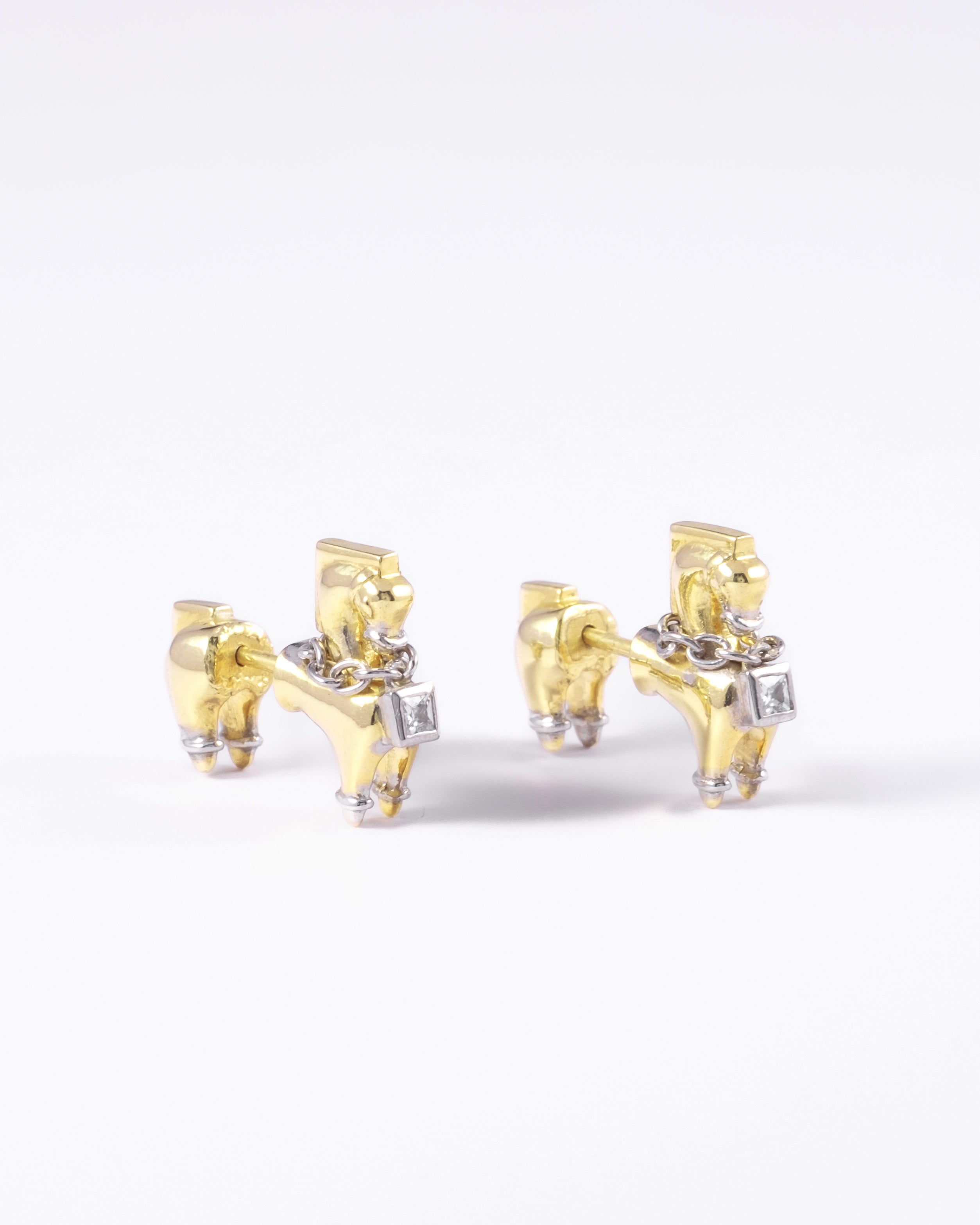 Horse Studs Gold
