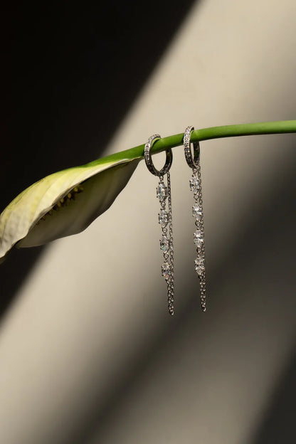 DIAMOND LOOP CHAIN HOOPS