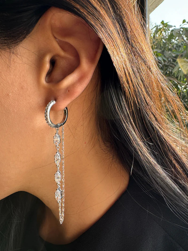 DIAMOND LOOP CHAIN HOOPS