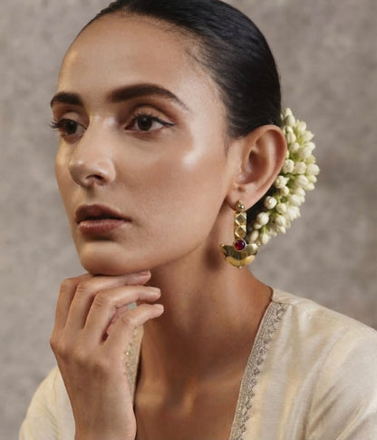 Dilruba Earrings