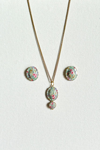 Firdaus Pendant Set