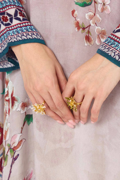 Flowerburst Ring - Snowy White