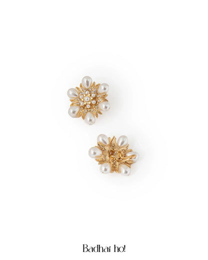 GRAND PALAIS POPPY STUDS