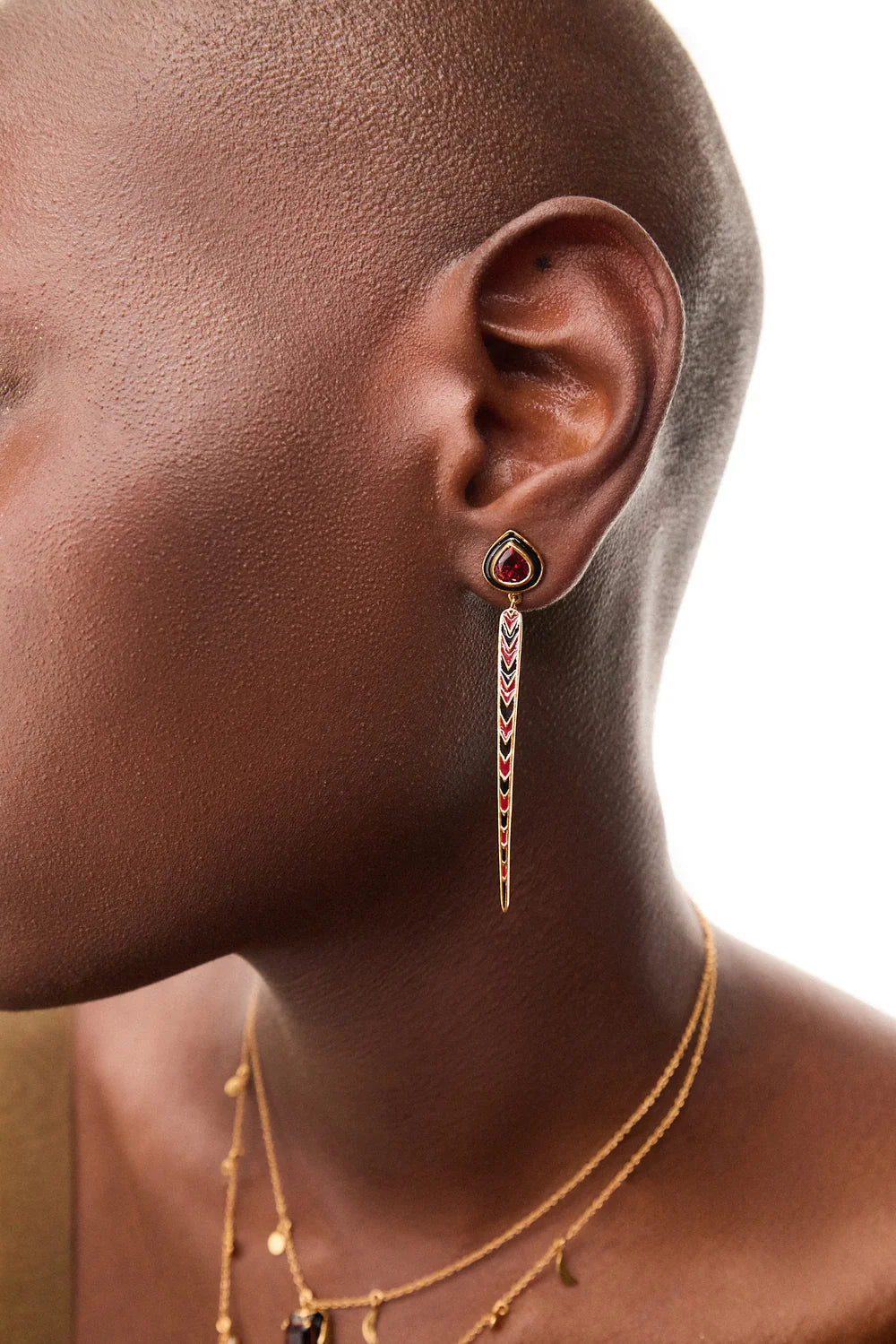 Garnet La Tila Bonita Earrings