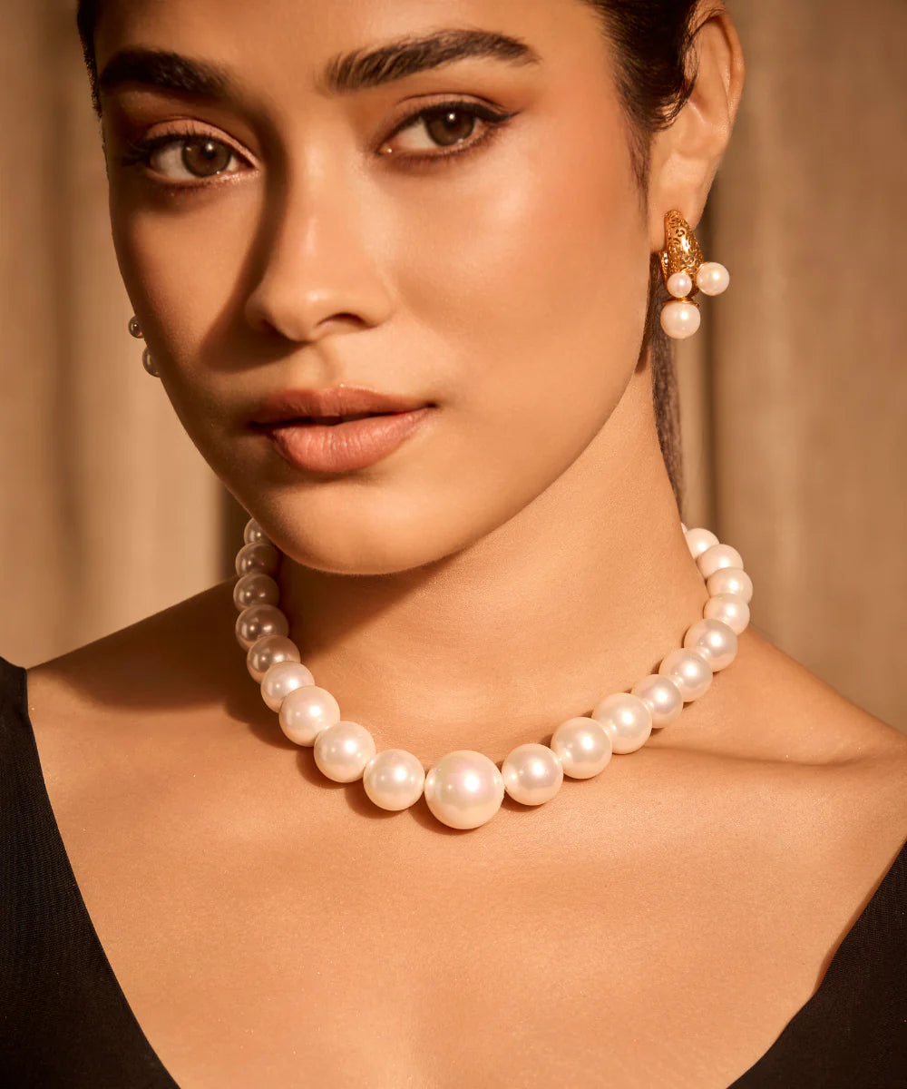 Gradation Pearl Necklace