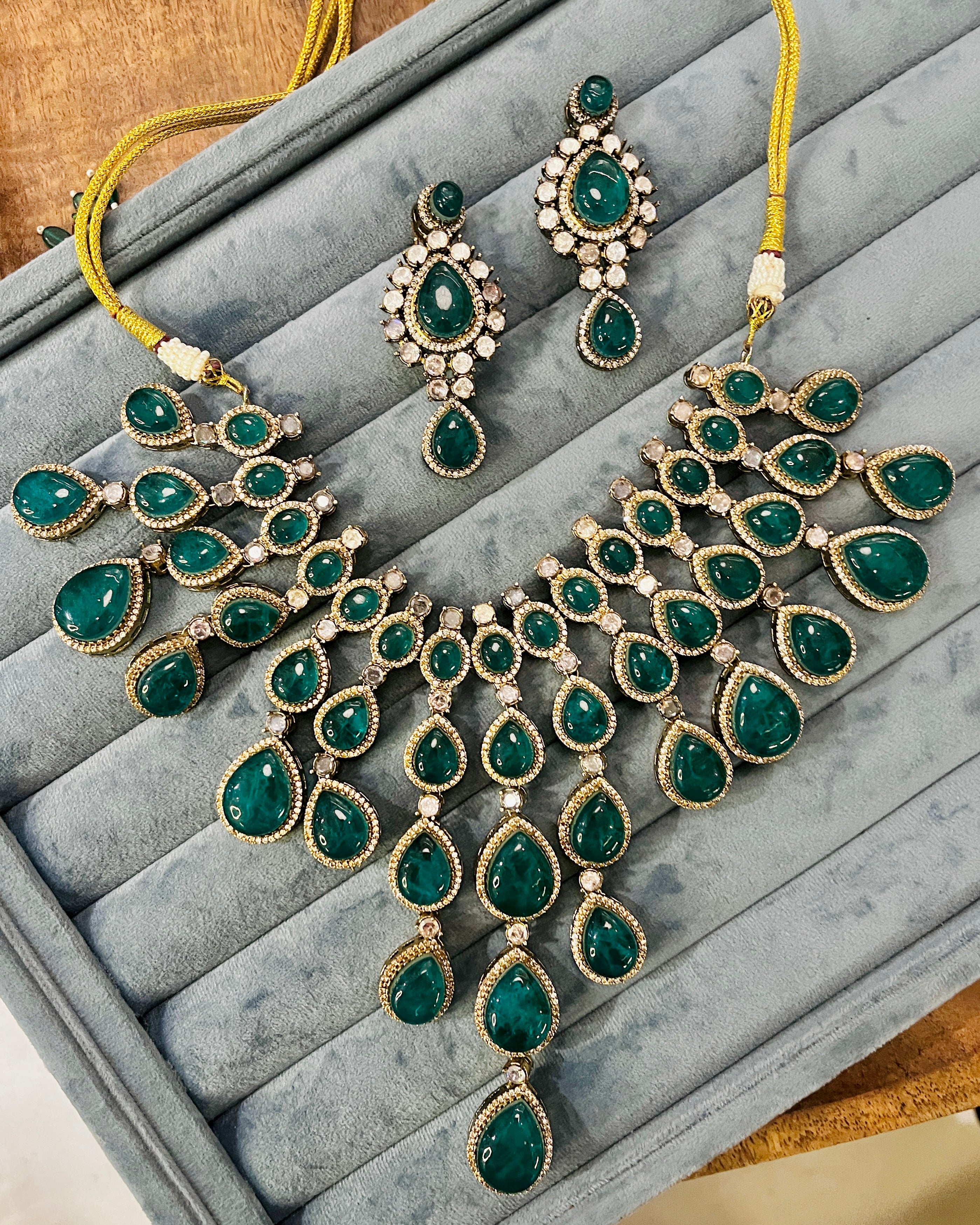 GREEN SYMPHONY NECKLACE