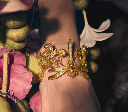 Jawlphoring Cuff