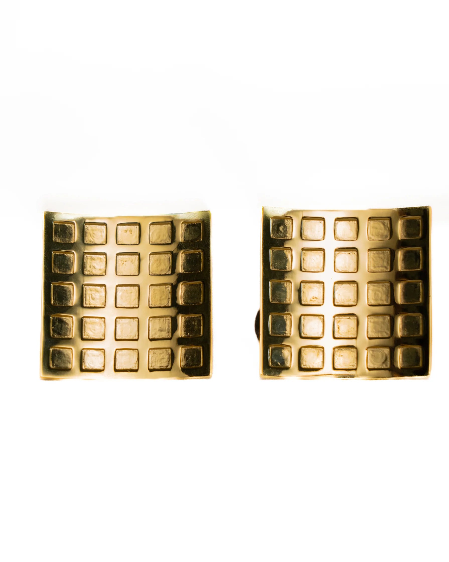 Kitthh Mega Studs Gold