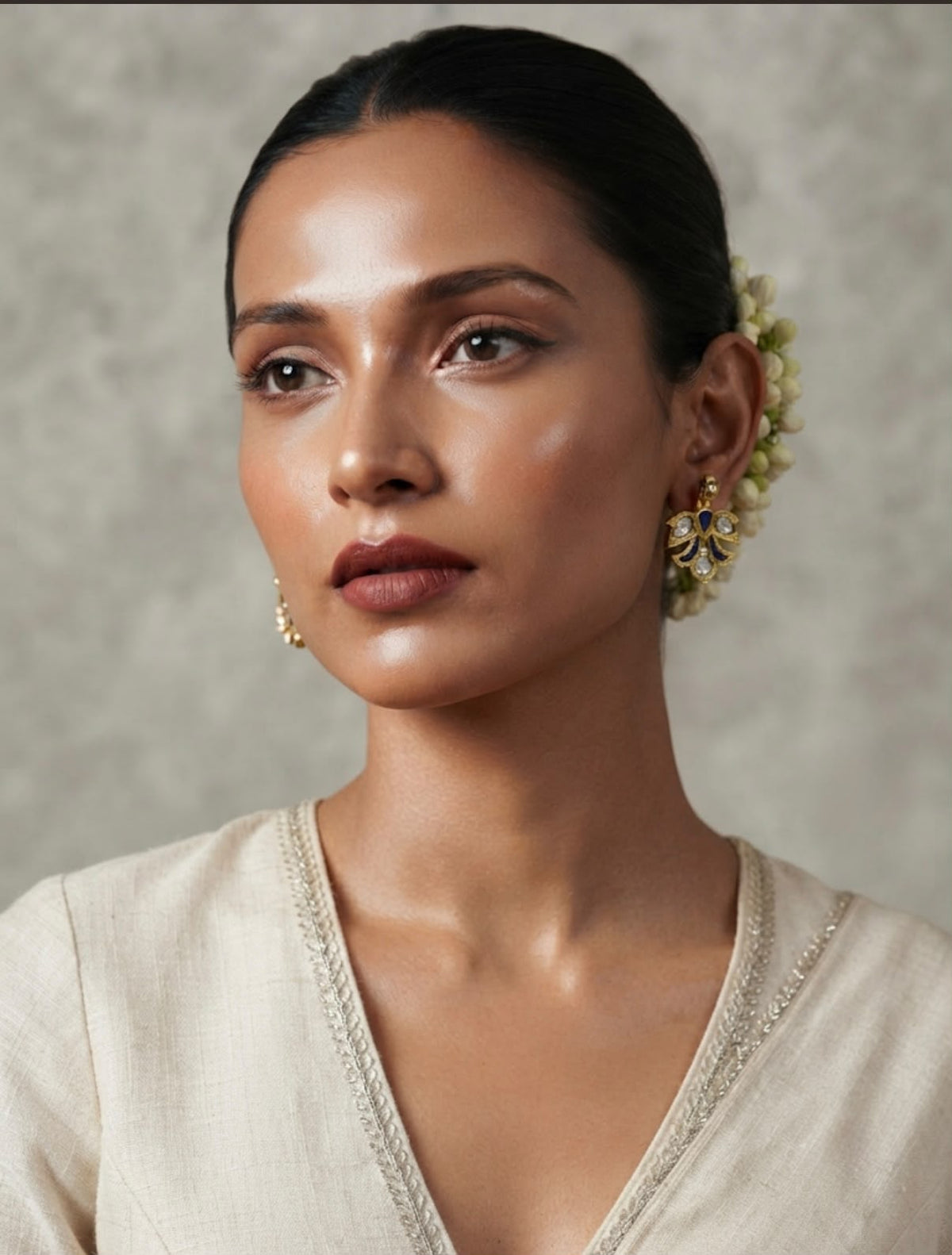 Neela Baaj Earrings