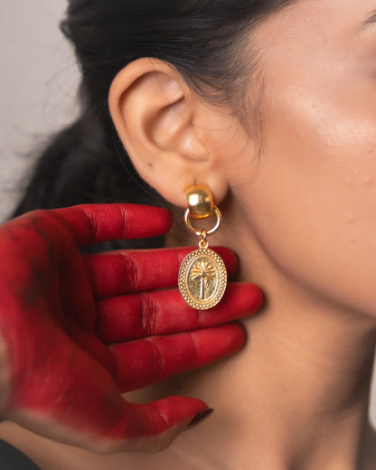 Oval Coin Banana Earrings