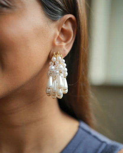 PEARL SHOWER HANGING